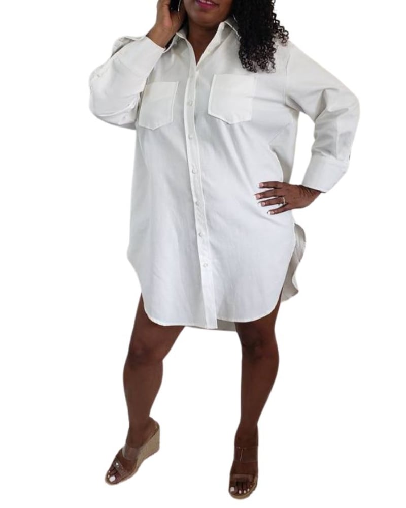 Front of a model wearing a size Large Oversized Shirtdress in White in White by Q2. | dia_product_style_image_id:346350